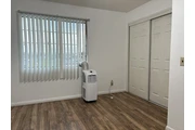 $700 : Rento recámara en maywood ca thumbnail