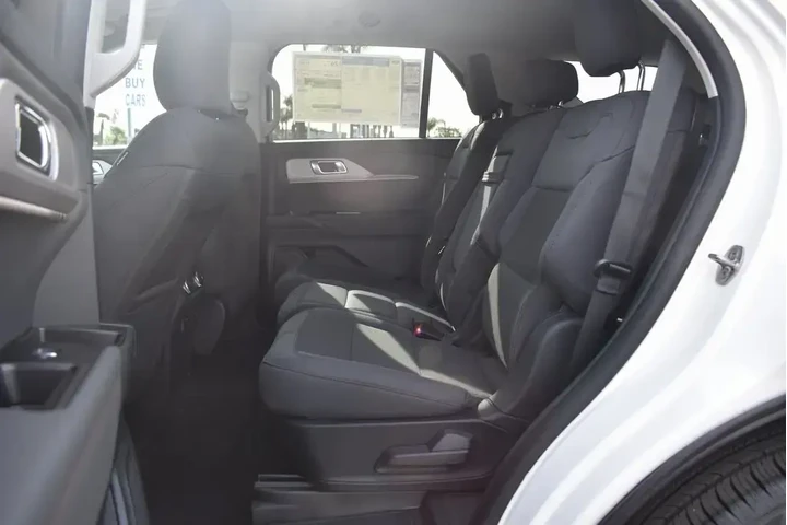 $36990 : Ford Explorer 2025 Active 4d image 9