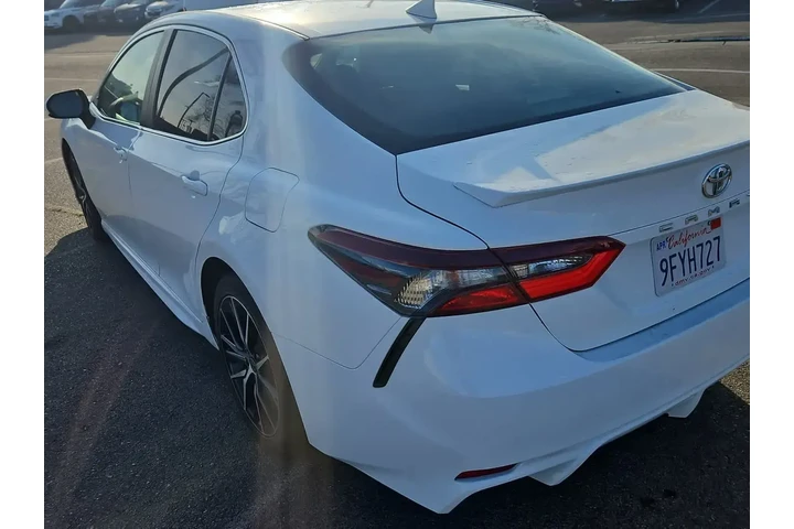 $21500 : Toyota Camry 2021 SE 4dr Sed image 5