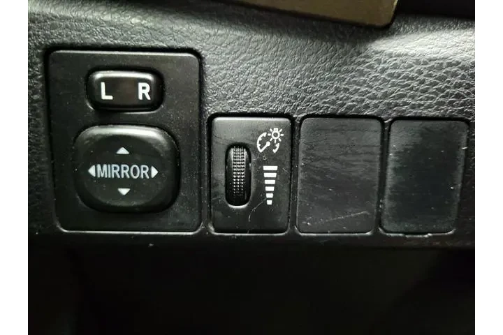 $16998 : Toyota Corolla 2016 LE 4dr S image 5