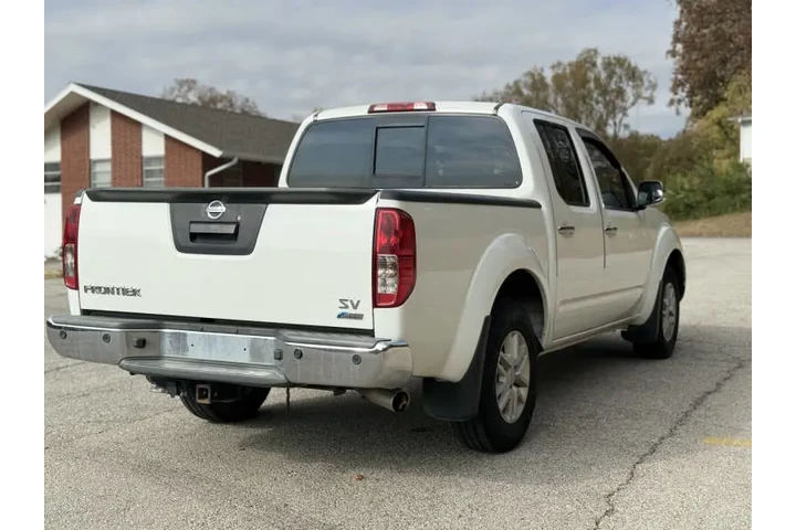 $11999 : 2019 Frontier SV image 7