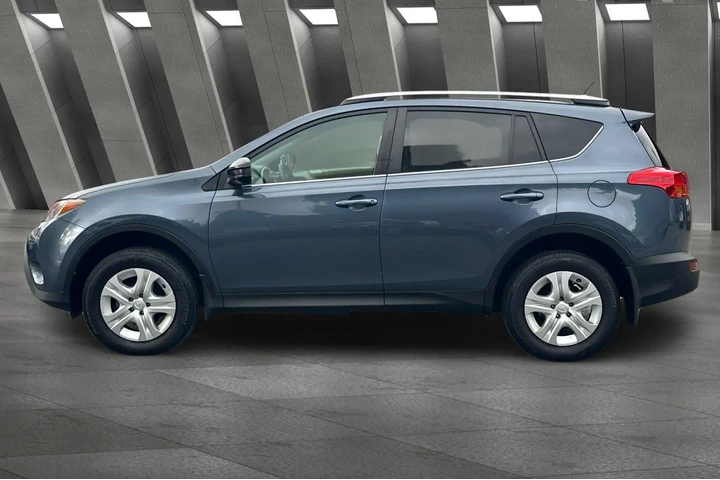 $14000 : Toyota RAV4 2013 LE 4dr SUV image 8