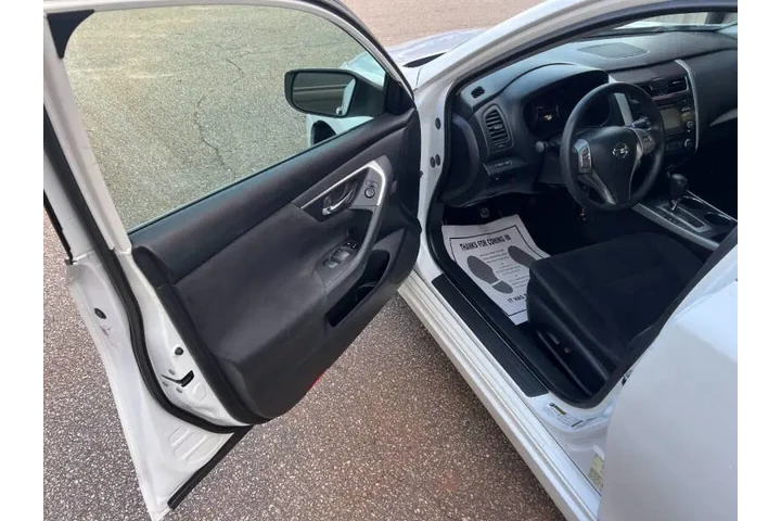 $5999 : 2015 Altima 2.5 S image 10