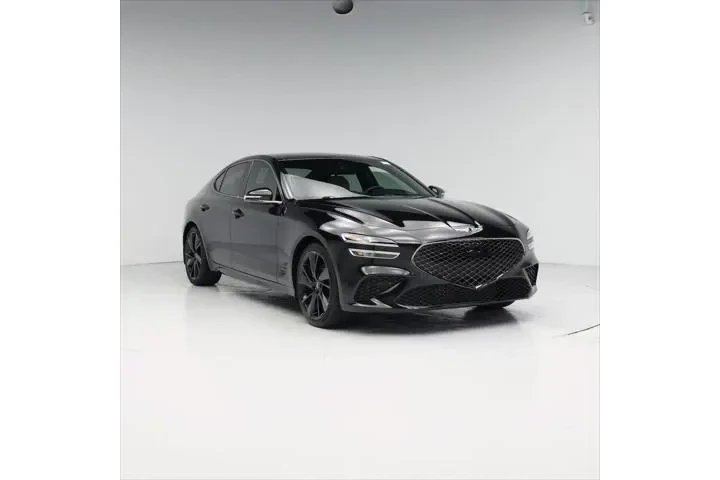 $31998 : Genesis G70 2023 2.0T 4dr Se image 1