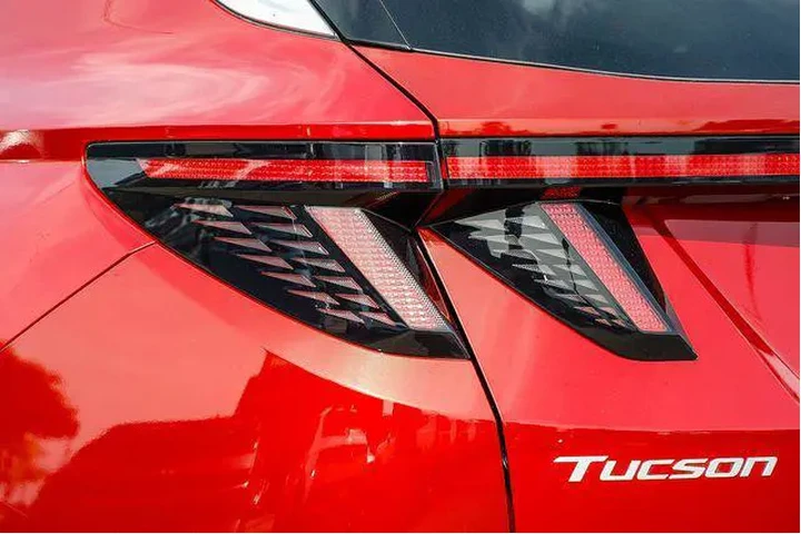 $35488 : Hyundai TUCSON Hybrid 2025 A image 10
