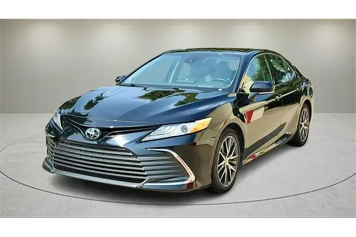 $28974 : Toyota Camry 2024 XLE V6 4dr image 7
