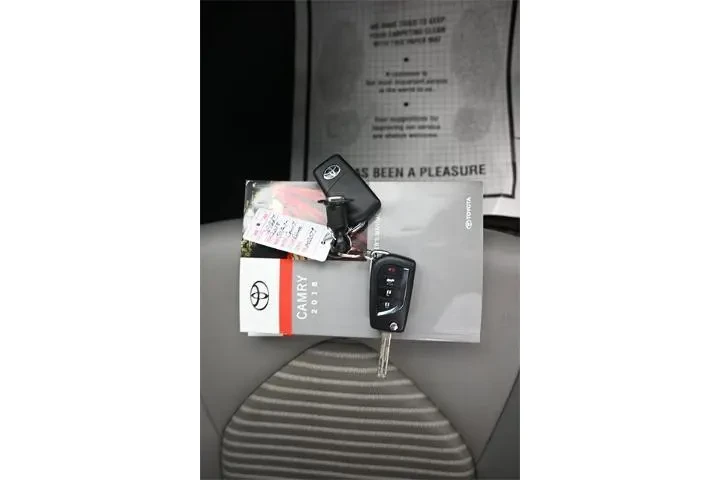 $16257 : Toyota Camry 2018 SE 4dr Sed image 9