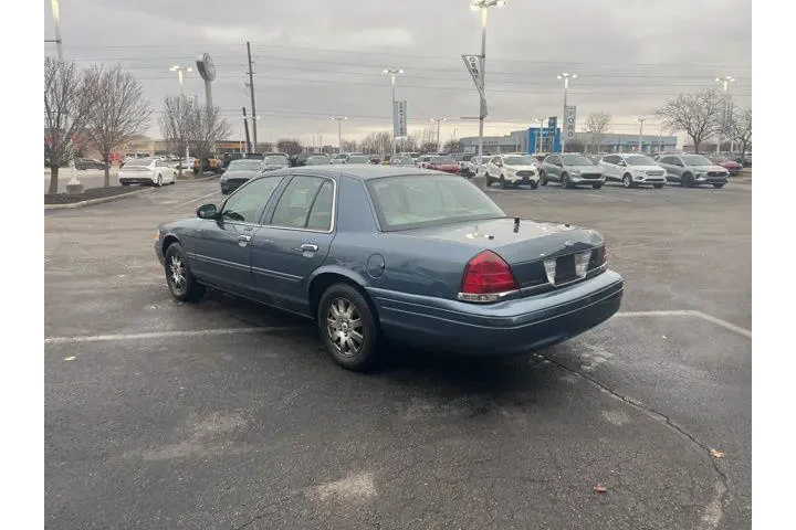 $4995 : Ford Crown Victoria 2008 LX image 8