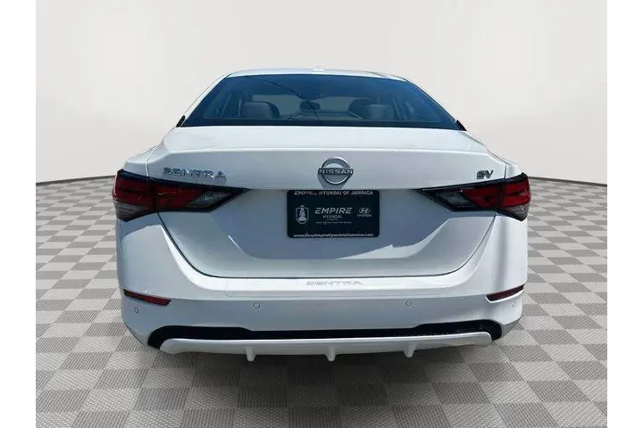 $17050 : Nissan Sentra 2024 SV 4dr Se image 6
