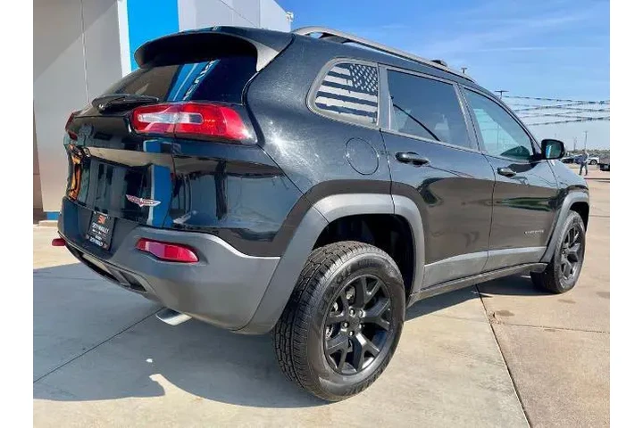 $14900 : Jeep Cherokee 2015 4x4 Trail image 3