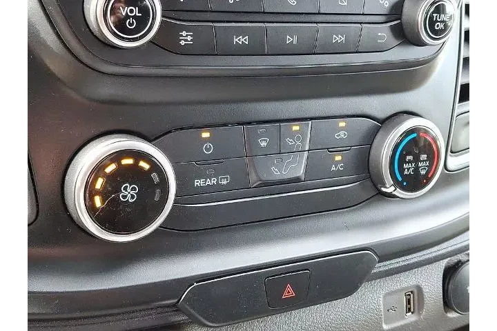 $32450 : Ford Transit 2023 250 3dr LW image 4