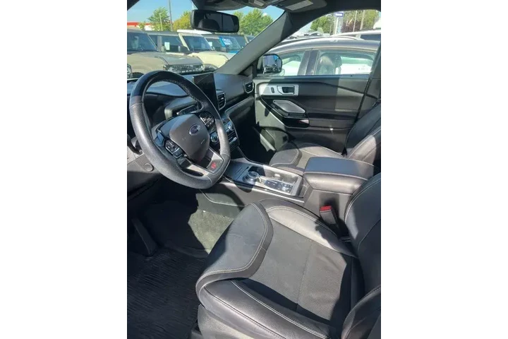 $35988 : Ford Explorer 2022 AWD ST 4d image 6