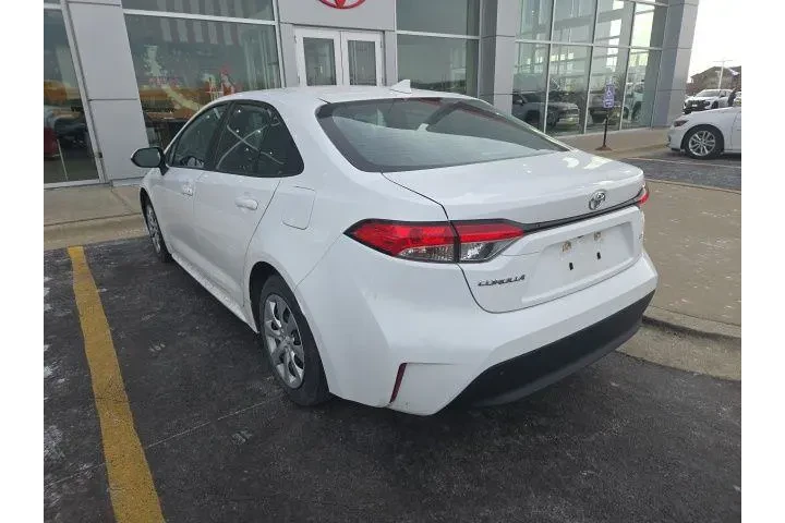 $18991 : Toyota Corolla 2023 LE 4dr S image 5