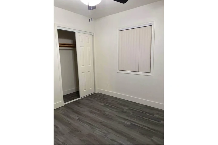 $980 : SE RENTA CUARTO BELL GARDEN image 3