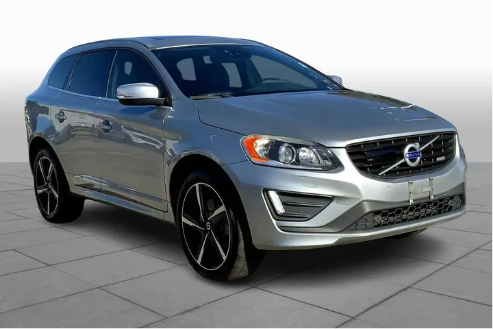 $14489 : Volvo XC60 2015 AWD T6 R-Des image 2