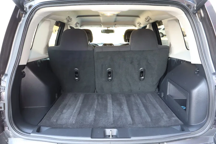 $9449 : 2016 Patriot FWD 4dr Latitude image 9