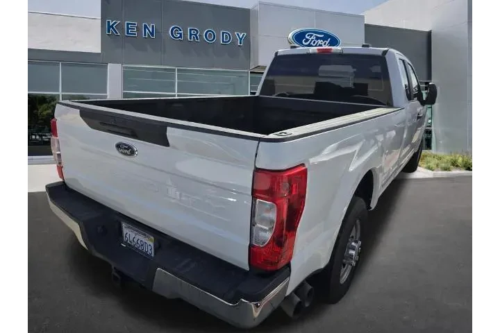 $26200 : Ford F-350 Super Duty 2021 4 image 6