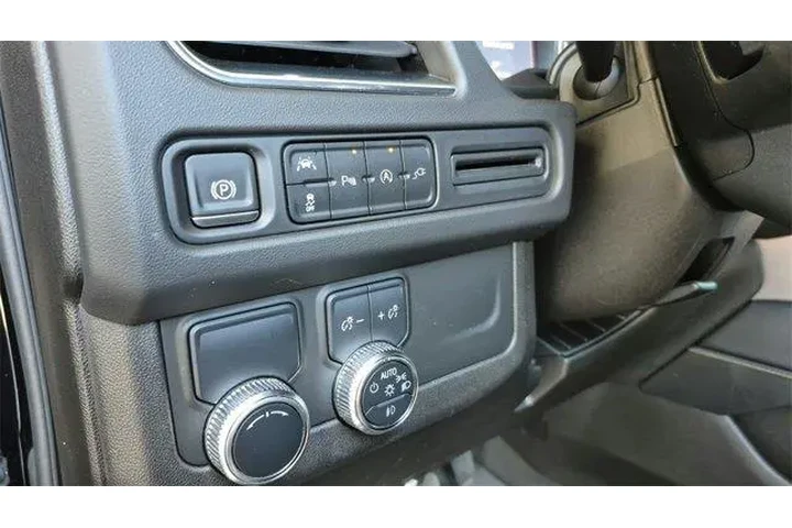 $35498 : GMC Yukon 2021 4x2 SLT 4dr S image 10