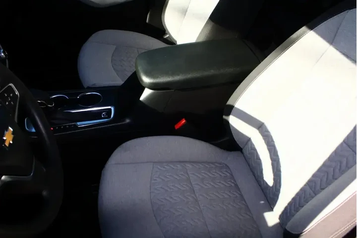 $21783 : Chevrolet Equinox 2024 LT 4d image 3