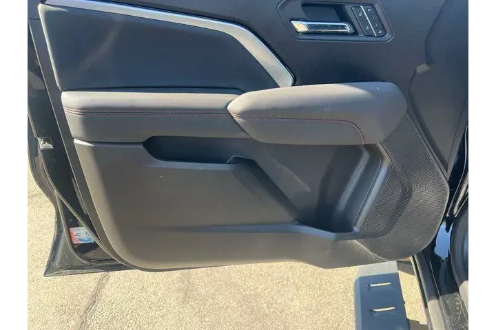 $35628 : Chevrolet Colorado 2023 4x4 image 8