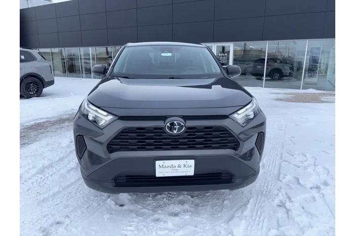 $29998 : 2023 RAV4 LE image 2