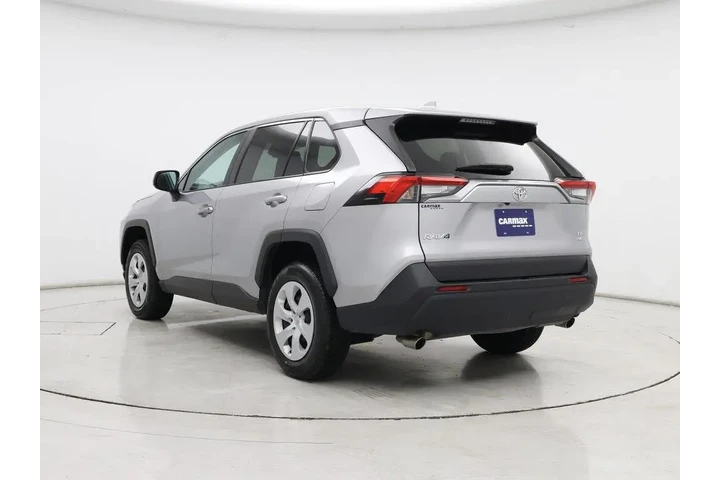 $26998 : Toyota RAV4 2024 AWD LE 4dr image 2