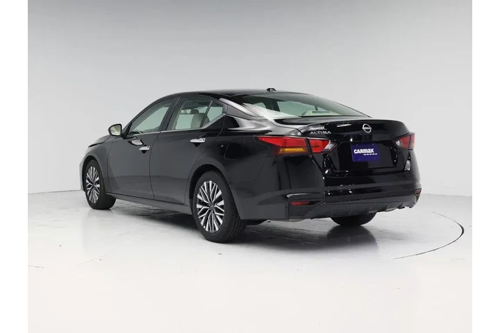 $21998 : Nissan Altima 2025 2.5 SV 4d image 2