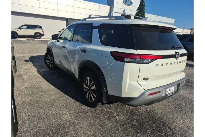 $26856 : Nissan Pathfinder 2023 AWD S image 5
