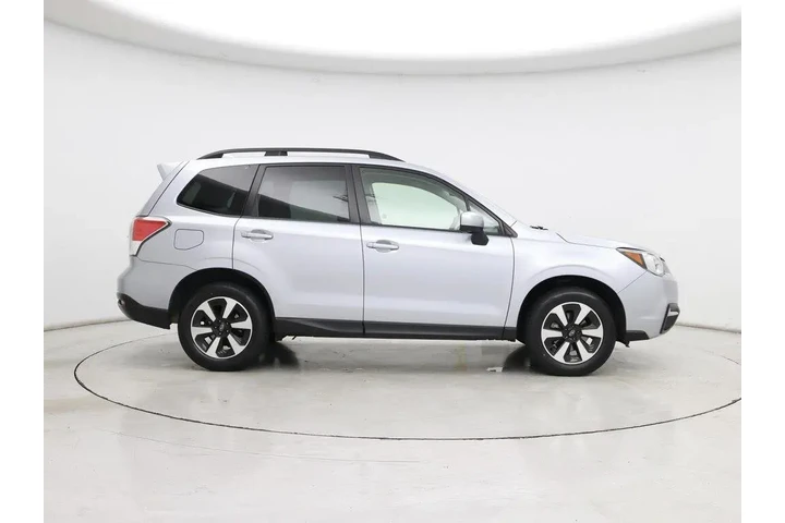 $21998 : Subaru Forester 2018 AWD 2.5 image 7