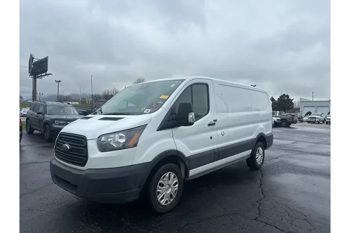 $19900 : Ford Transit 2019 250 3dr SW image 1