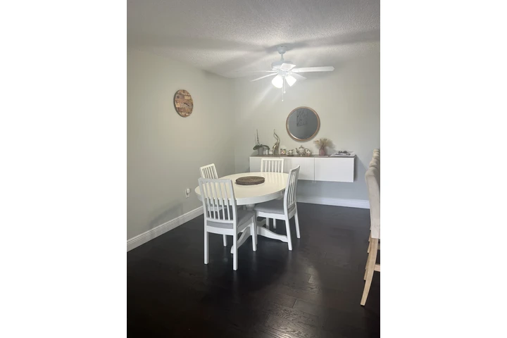 $450 : Juego de comedor image 2