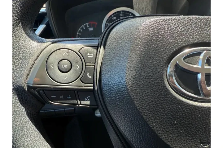 $18499 : 2021 Corolla LE image 9