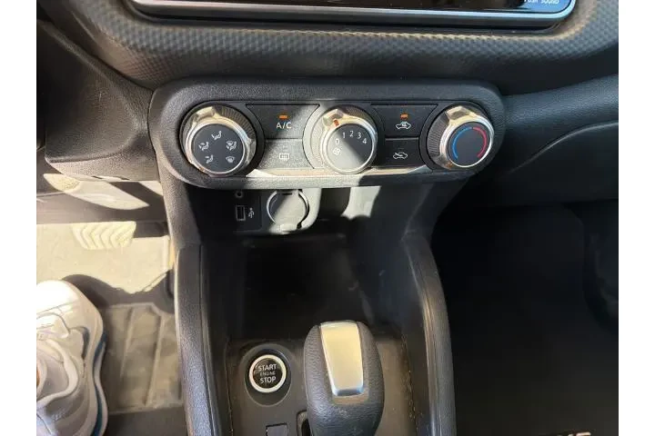 $18407 : Nissan Kicks 2024 S 4dr Cros image 10