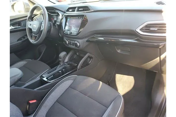 $17490 : Chevrolet Trailblazer 2022 L image 10