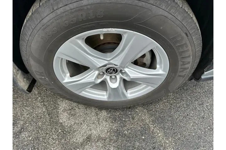 $29997 : Toyota Highlander 2023 AWD L image 9