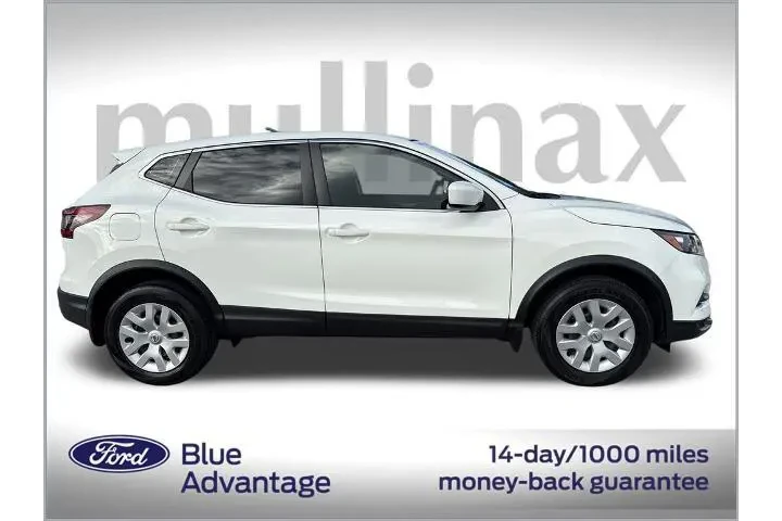 $17900 : Nissan Rogue Sport 2020 S 4d image 2