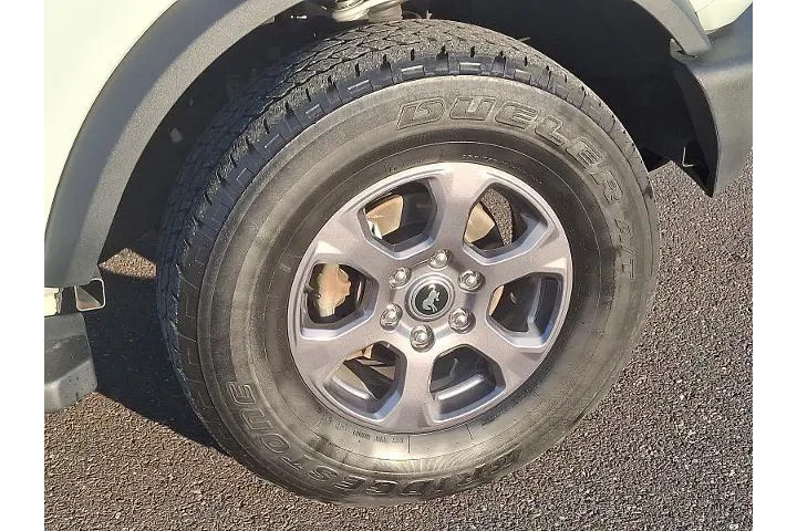 $39749 : Ford Bronco 2023 4x4 Base 4d image 8