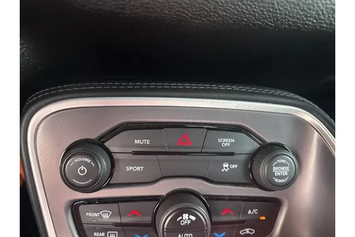 $24827 : Dodge Challenger 2022 SXT 2d image 8