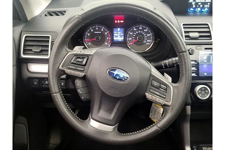 $15998 : Subaru Forester 2016 AWD 2.0 image 10