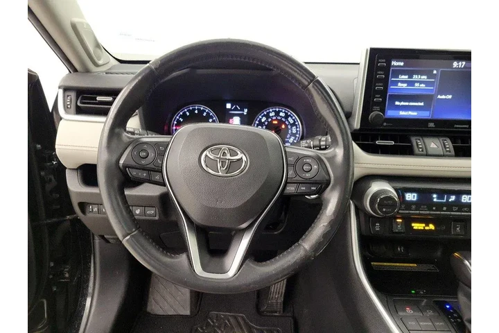 $26998 : Toyota RAV4 2019 XLE Premium image 10
