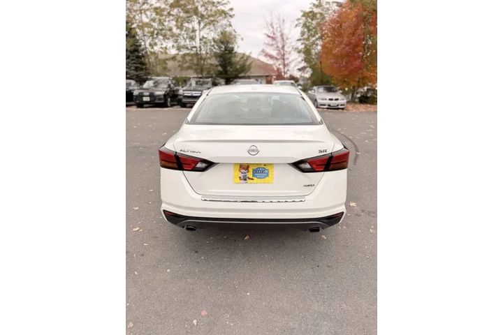 $11995 : 2019 Altima 2.5 SR image 9