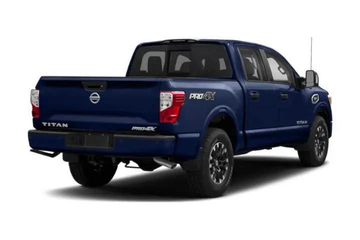 $27995 : Nissan Titan 2019 4x4 S 4dr image 3