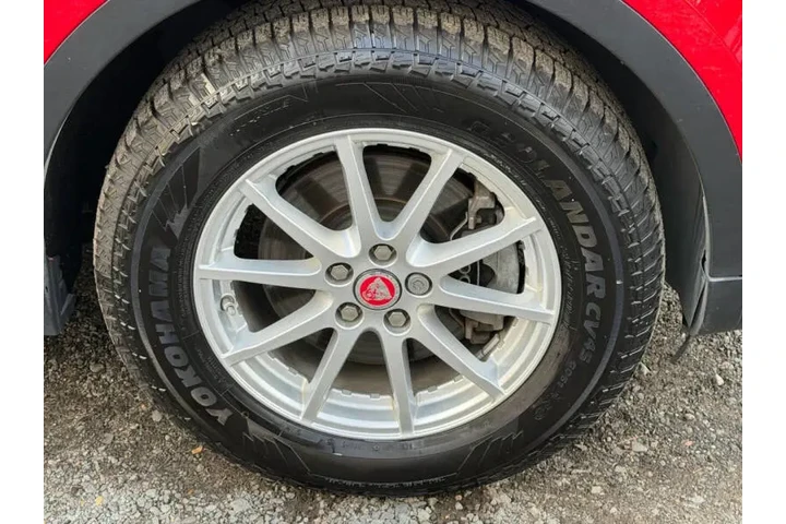 $13550 : 2019 E-PACE P250 image 8