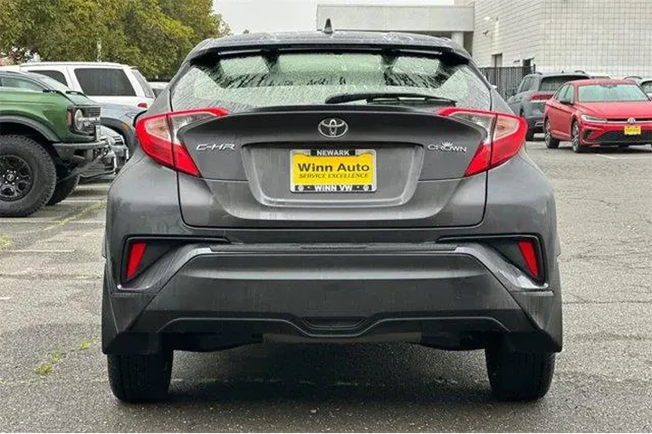 $17994 : Toyota C-HR 2021 LE 4dr Cros image 5