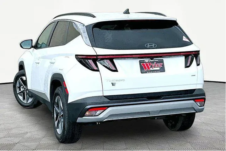 $30145 : Hyundai TUCSON 2025 AWD SEL image 4