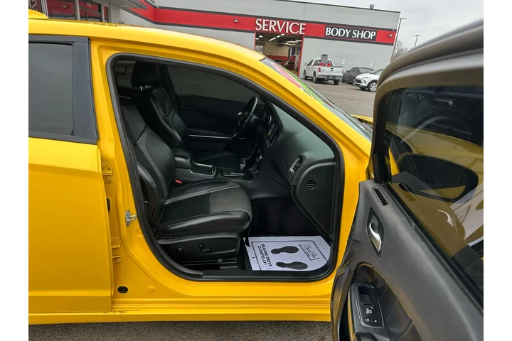 $15980 : 2017 Charger R/T RWD image 8