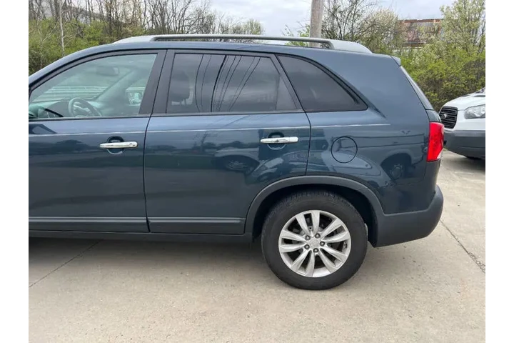 $5995 : 2011 Sorento LX image 9