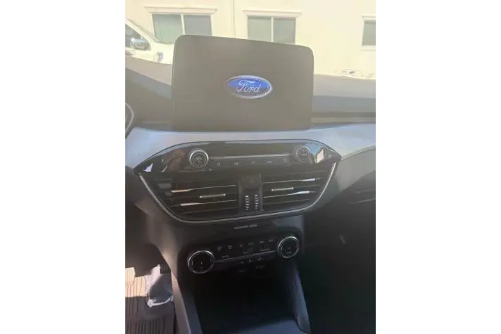 $18998 : Ford Escape 2022 AWD SE 4dr image 8