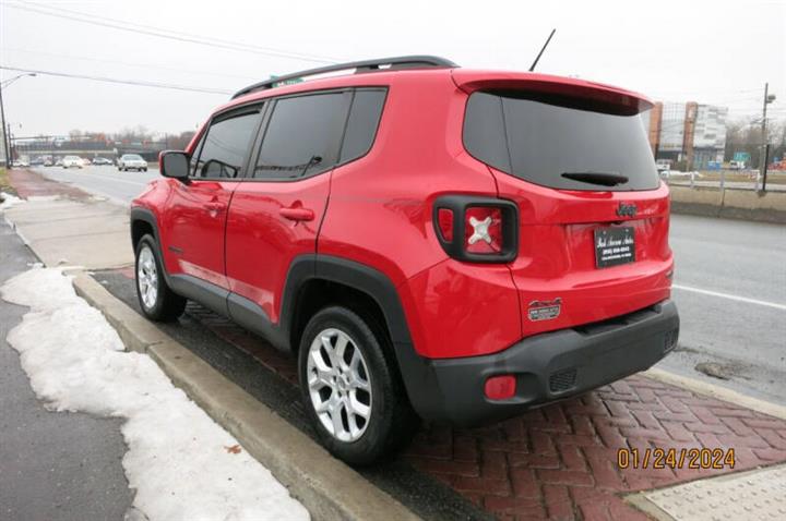 $11495 : 2015 Renegade Latitude image 6