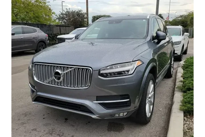 $12990 : Volvo XC90 2016 AWD T6 Inscr image 3